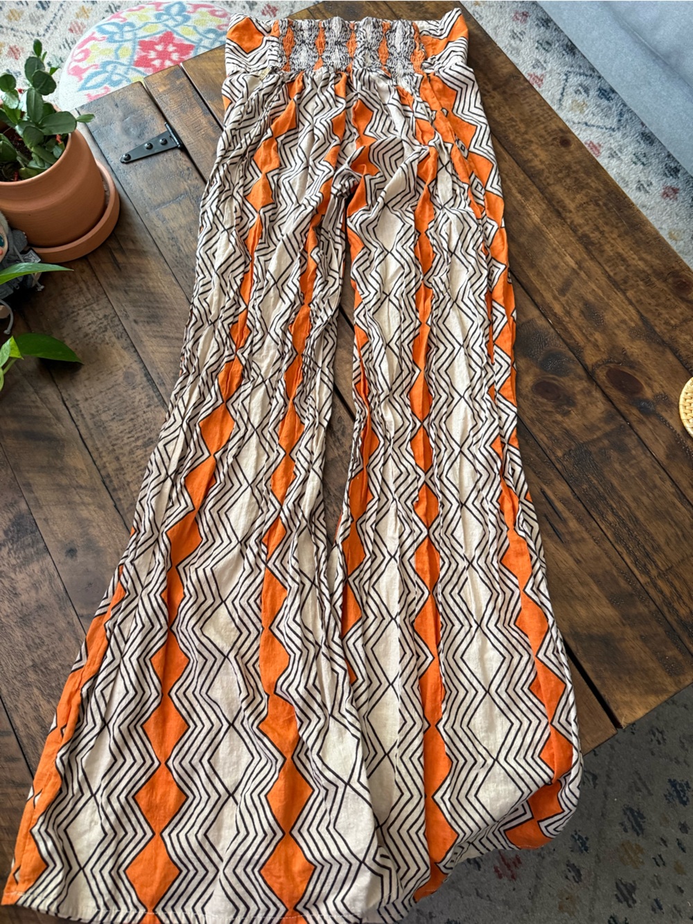 Sz M Pahiesa Formentera Orange & Cream Geometric Wide Leg Flare Stretch Pants - Picture 2 of 7